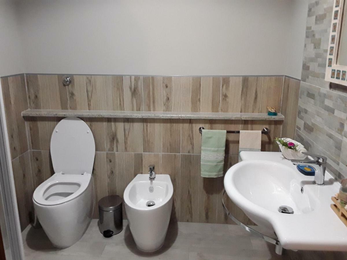A.C. Le Pavoncelle Bed & Breakfast Assemini Ngoại thất bức ảnh