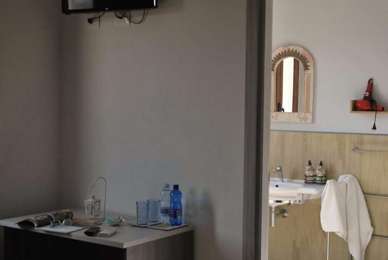 A.C. Le Pavoncelle Bed & Breakfast Assemini Ngoại thất bức ảnh